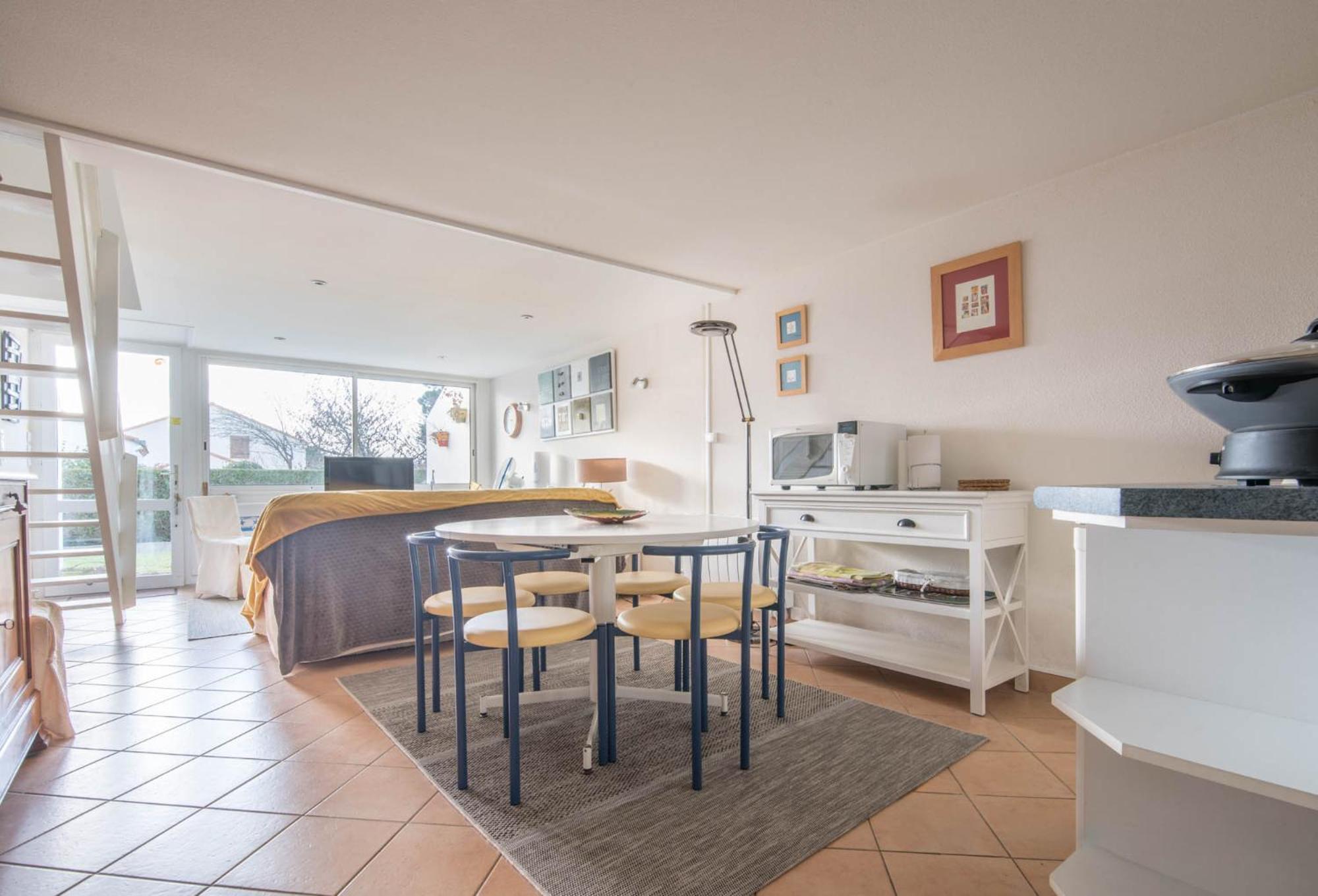 Maison Dans Residence Calme + Piscine A Pornic Extérieur photo